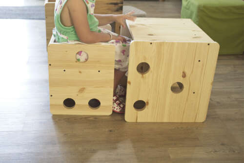 Nica - Sedia & Tavolo Cubo in legno stile montessori per bimbi e adulti - immagine 3